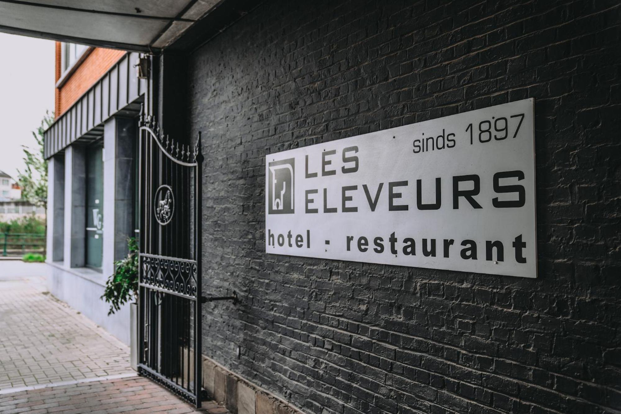 האלה Hotel Les Eleveurs מראה חיצוני תמונה